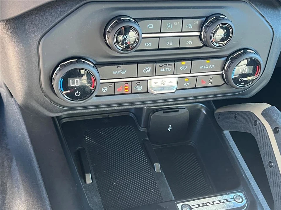 2025 Ford Bronco 6th Gen - Image 14 of 21