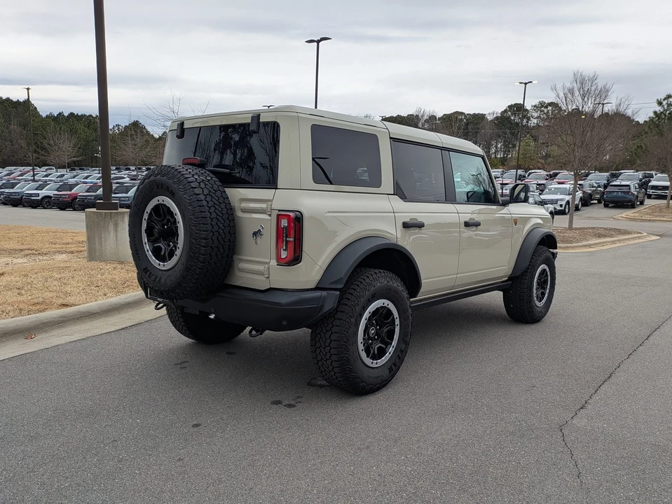 2025 Ford Bronco 6th Gen - Image 4 of 12