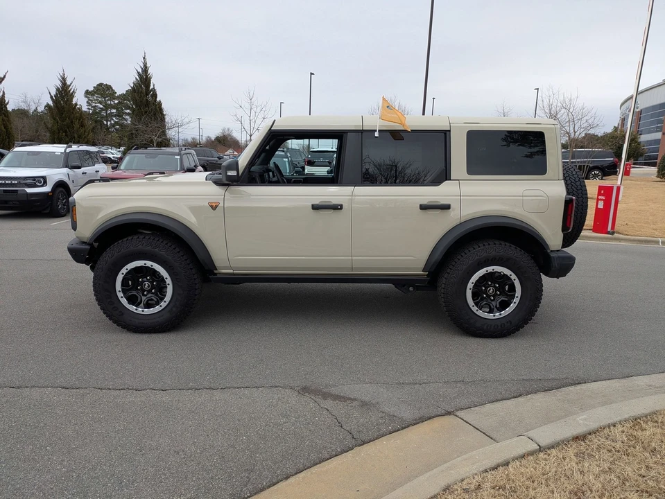2025 Ford Bronco 6th Gen - Image 7 of 12