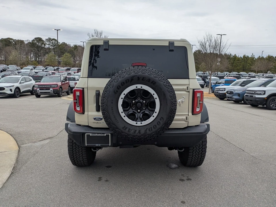 2025 Ford Bronco 6th Gen - Image 5 of 12