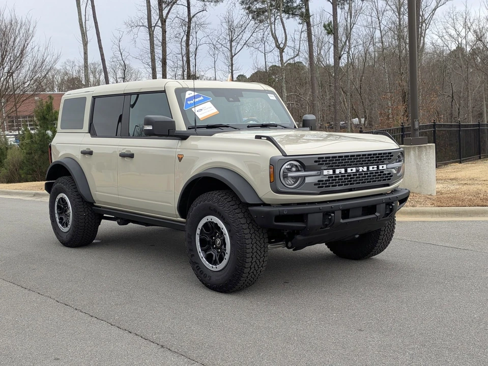 2025 Ford Bronco 6th Gen - Image 2 of 12