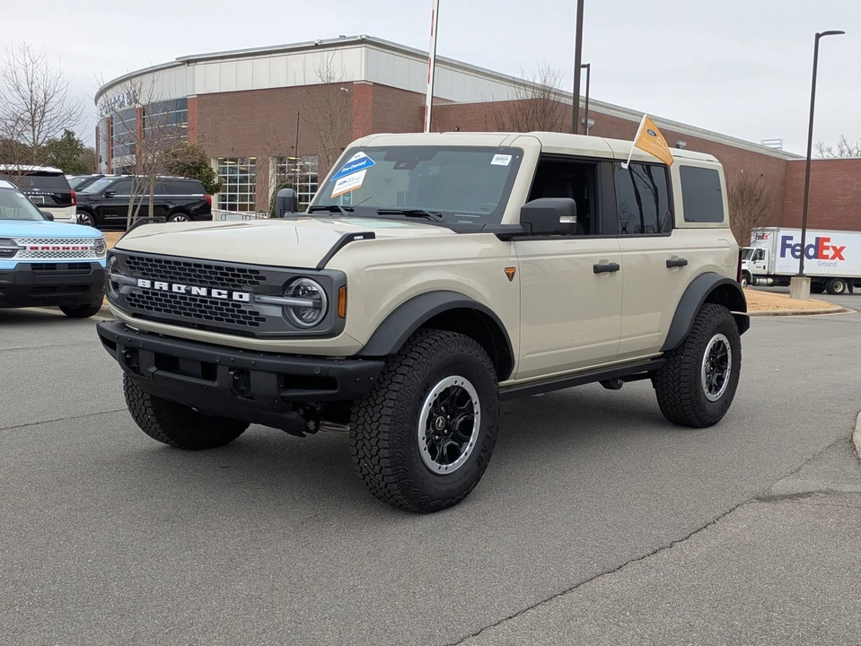 2025 Ford Bronco 6th Gen - Image 8 of 12