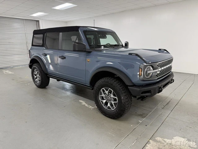 2025 Ford Bronco 6th Gen - Image 3 of 12