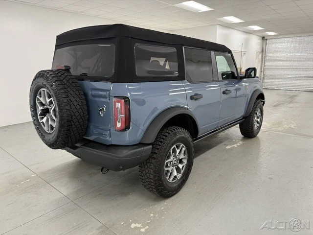 2025 Ford Bronco 6th Gen - Image 5 of 12