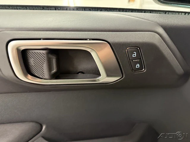 2025 Ford Bronco 6th Gen - Image 11 of 12