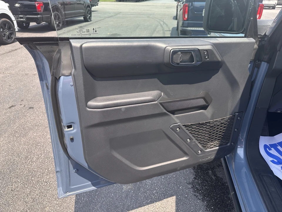 2025 Ford Bronco 6th Gen - Image 9 of 31