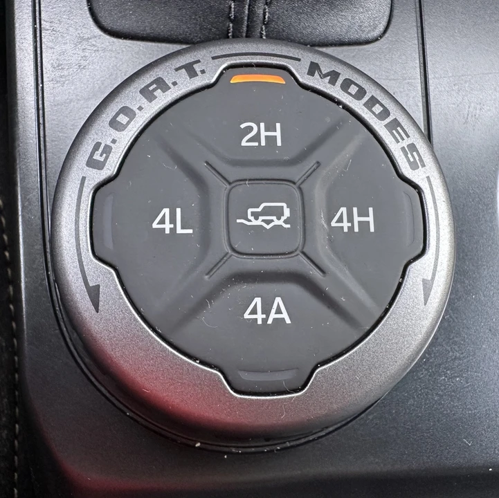 2025 Ford Bronco 6th Gen - Image 24 of 31