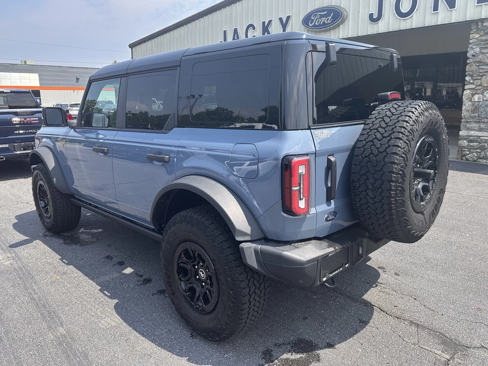 2025 Ford Bronco 6th Gen - Image 8 of 31