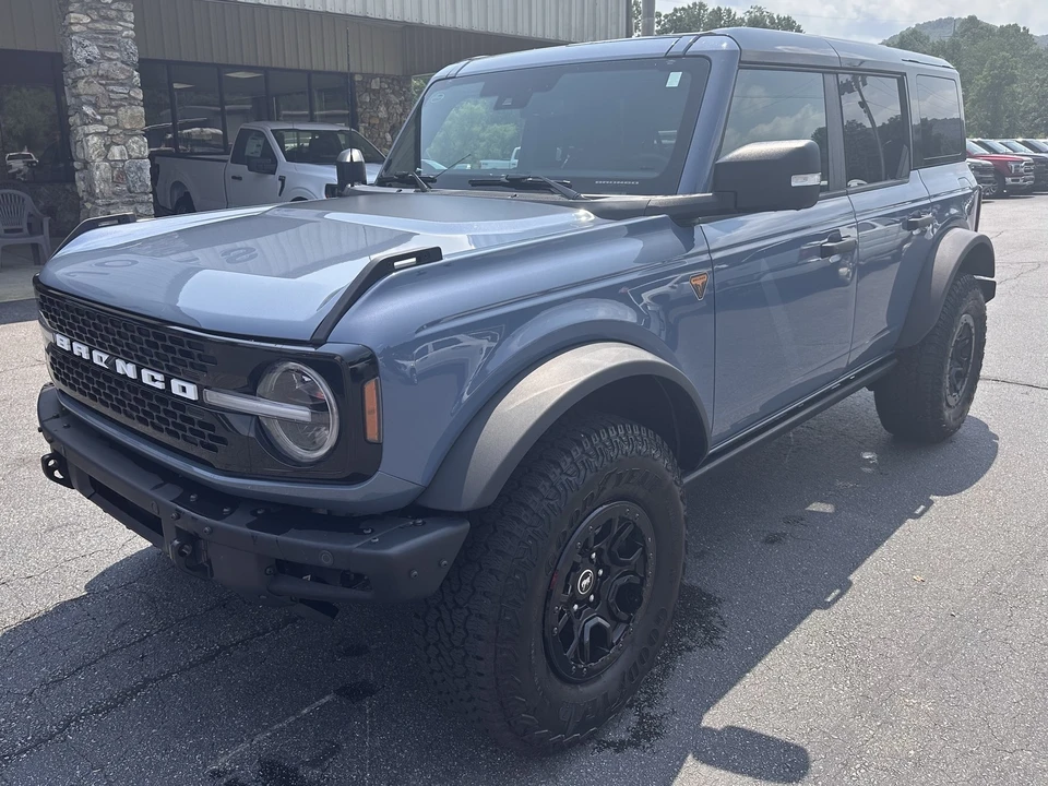 2025 Ford Bronco 6th Gen - Image 2 of 31
