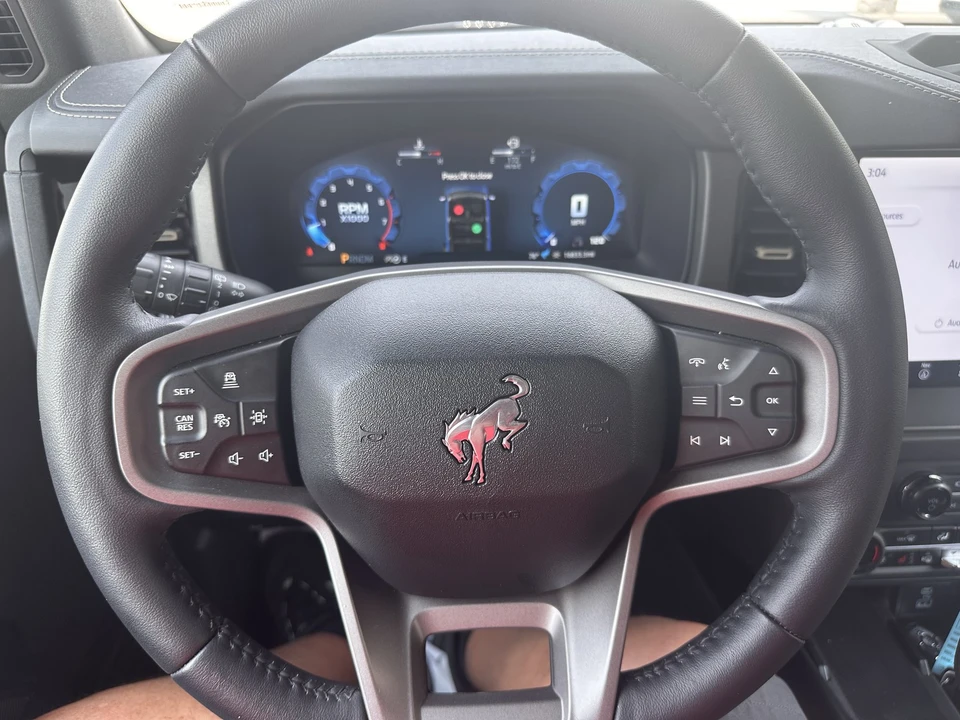 2025 Ford Bronco 6th Gen - Image 19 of 31