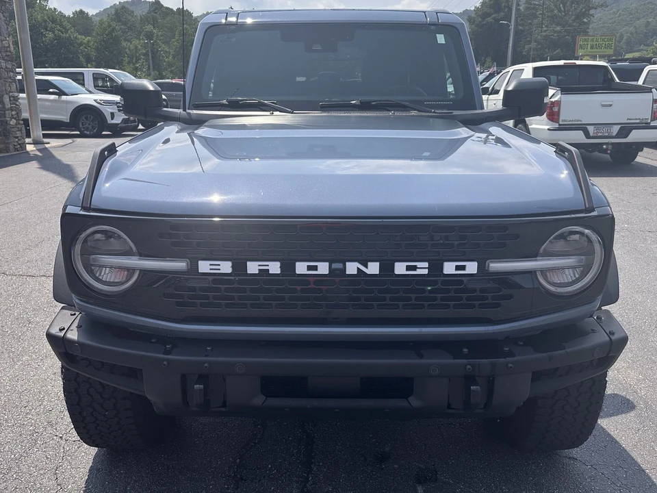 2025 Ford Bronco 6th Gen - Image 3 of 31