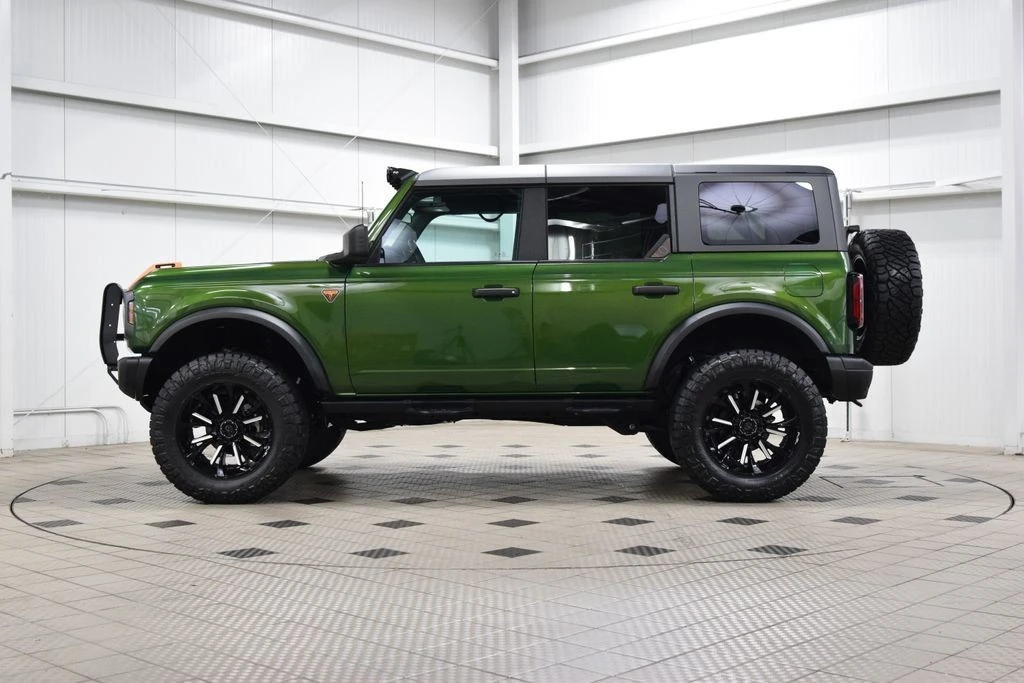 2025 Ford Bronco 6th Gen - Image 4 of 31