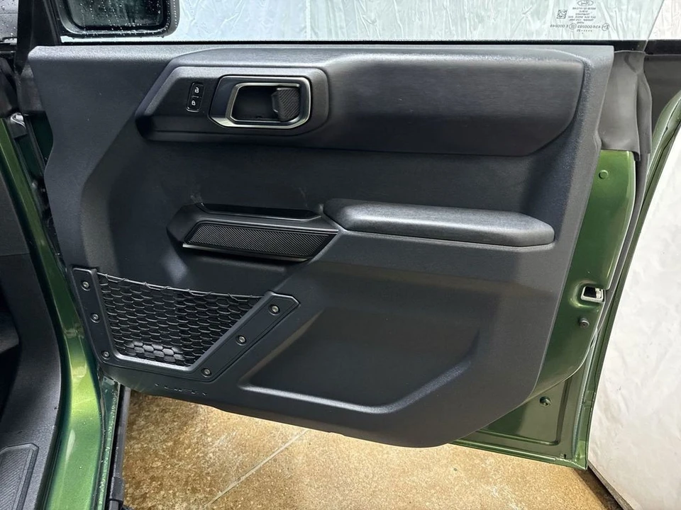 2025 Ford Bronco 6th Gen - Image 9 of 31