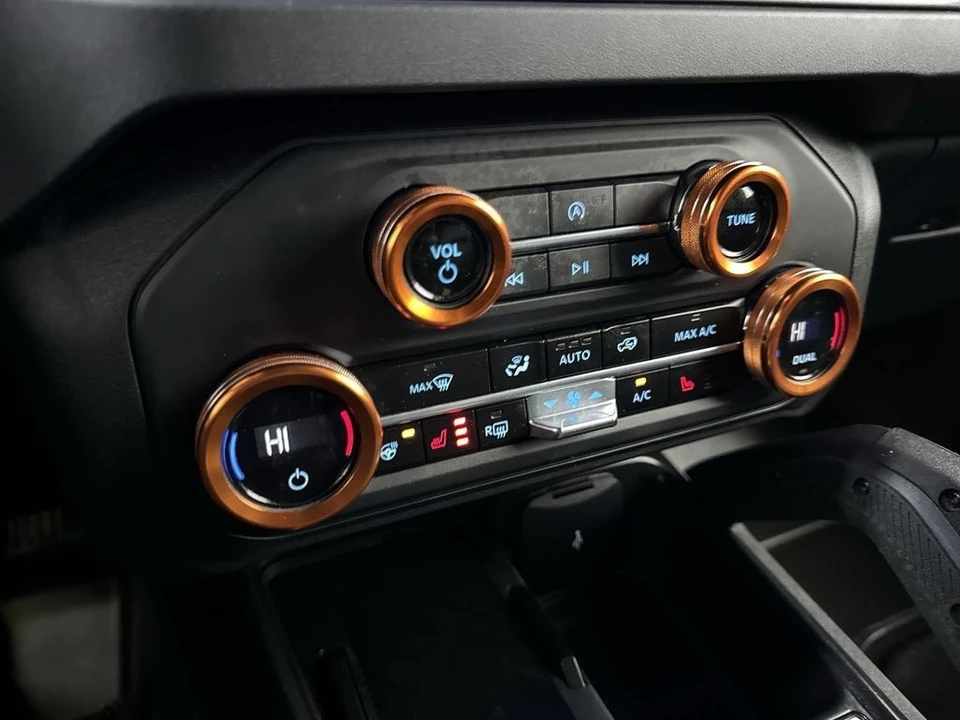 2025 Ford Bronco 6th Gen - Image 25 of 31