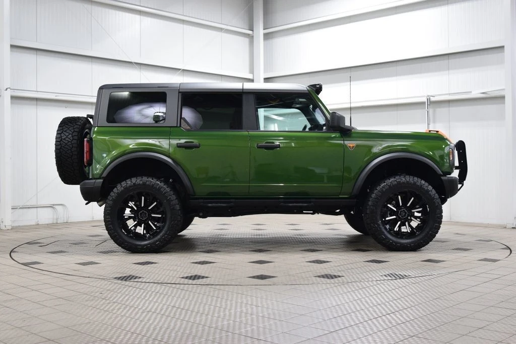 2025 Ford Bronco 6th Gen - Image 9 of 31