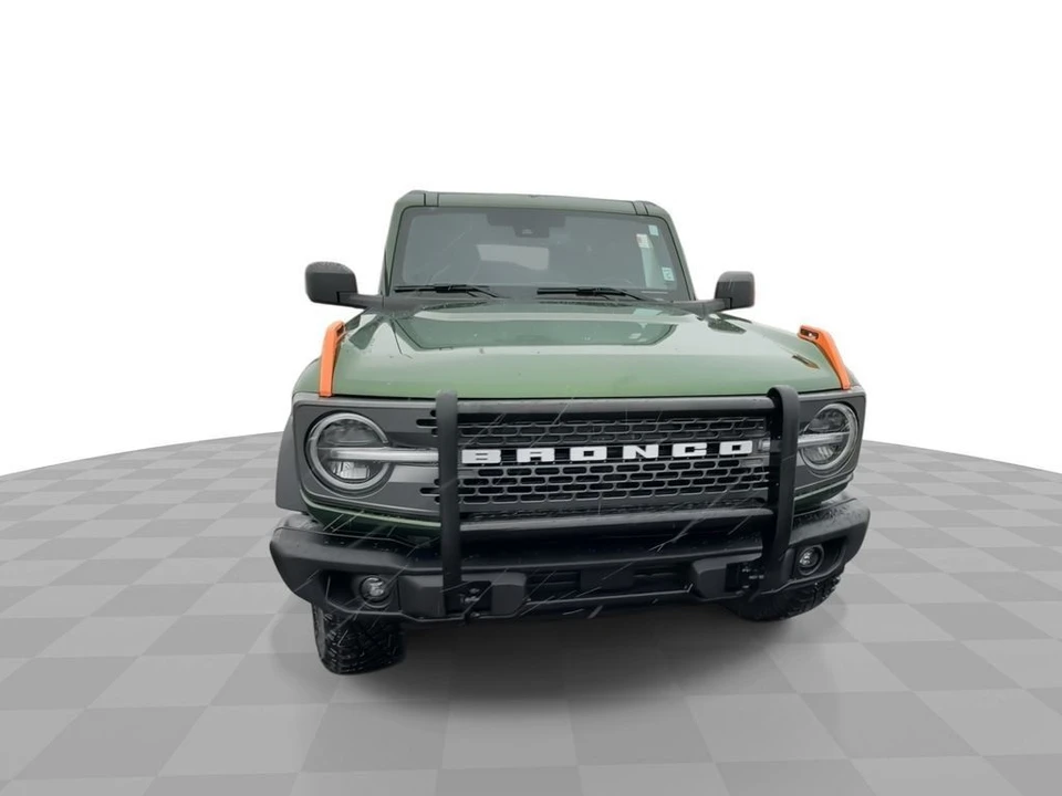 2025 Ford Bronco 6th Gen - Image 2 of 31
