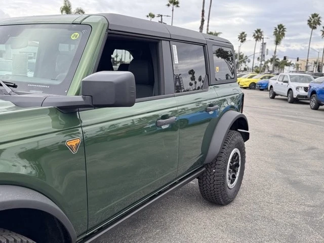 2025 Ford Bronco 6th Gen - Image 9 of 12