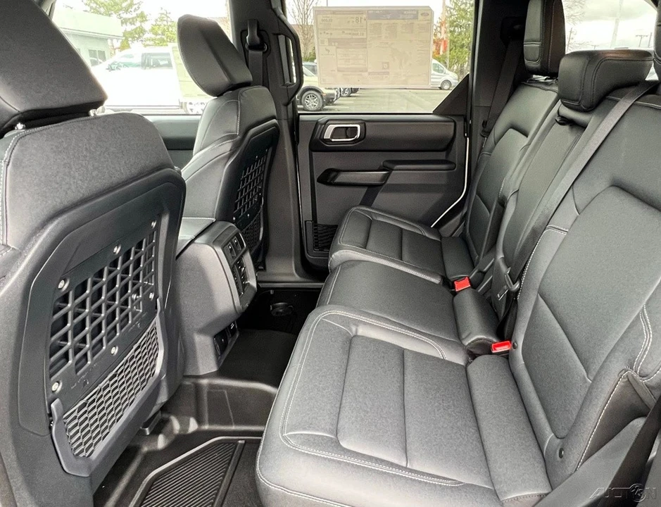 2025 Ford Bronco 6th Gen - Image 17 of 21