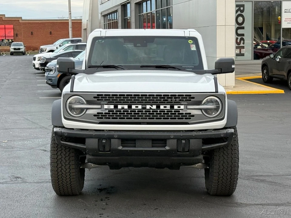 2025 Ford Bronco 6th Gen - Image 10 of 12