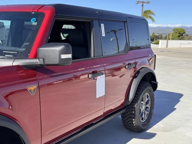 2025 Ford Bronco 6th Gen - Image 9 of 12