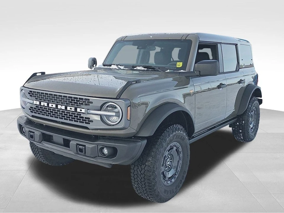 2025 Ford Bronco 6th Gen - Image 17 of 21