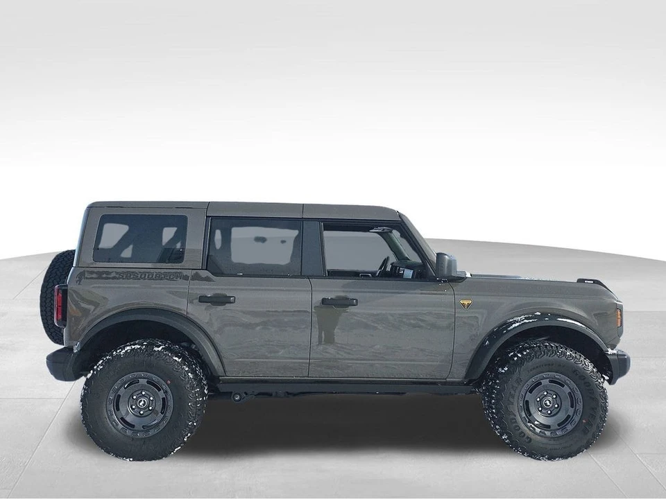 2025 Ford Bronco 6th Gen - Image 12 of 21
