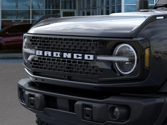 2025 Ford Bronco 6th Gen - Image 19 of 21