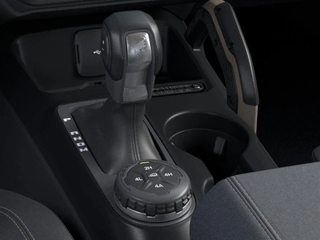 2025 Ford Bronco 6th Gen - Image 17 of 21