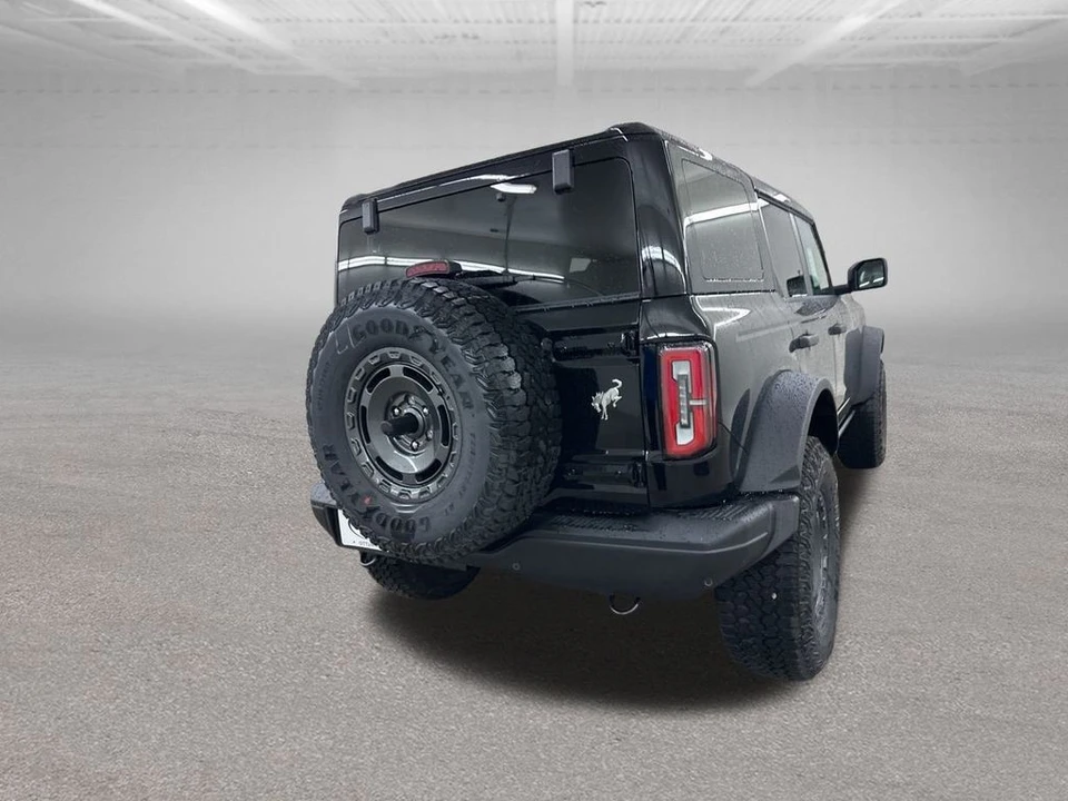 2025 Ford Bronco 6th Gen - Image 10 of 12