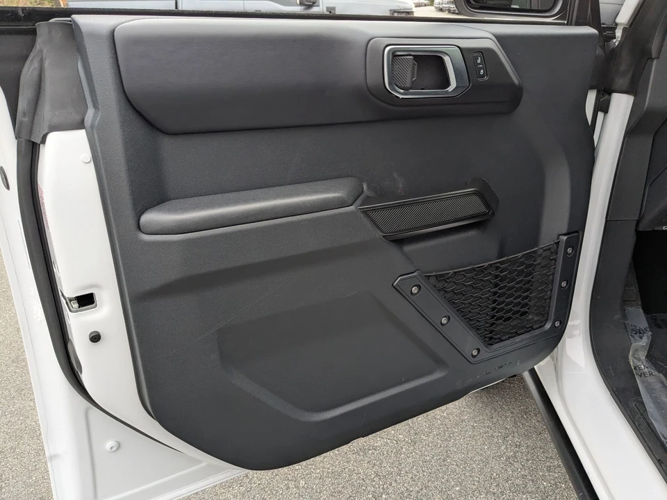2025 Ford Bronco 6th Gen - Image 12 of 21