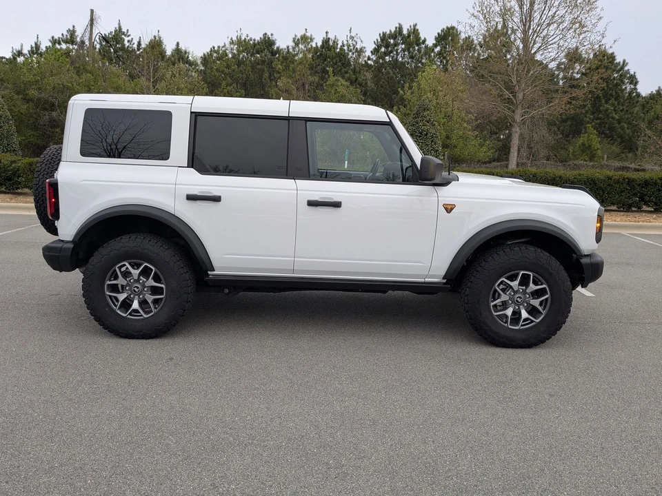 2025 Ford Bronco 6th Gen - Image 3 of 21