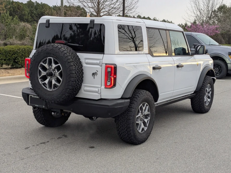 2025 Ford Bronco 6th Gen - Image 4 of 21