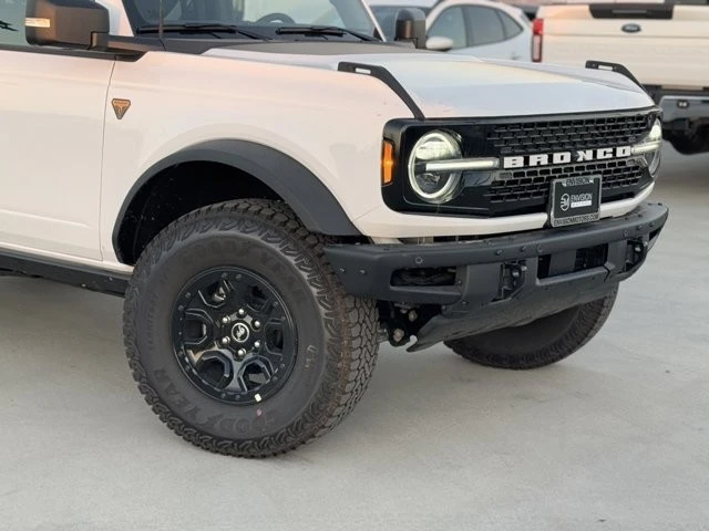 2025 Ford Bronco 6th Gen - Image 3 of 12