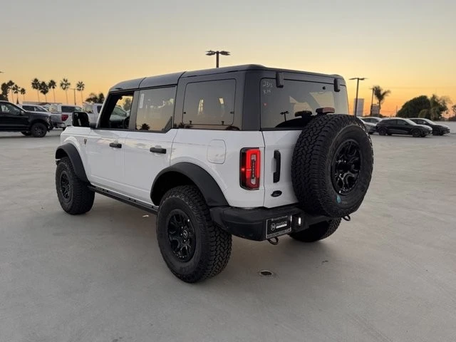 2025 Ford Bronco 6th Gen - Image 10 of 12