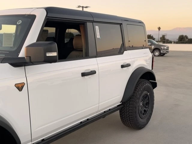 2025 Ford Bronco 6th Gen - Image 9 of 12