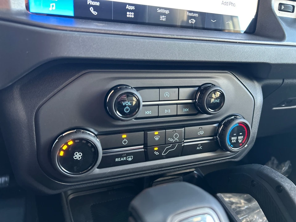 2025 Ford Bronco 6th Gen - Image 18 of 20