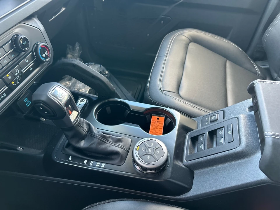 2025 Ford Bronco 6th Gen - Image 19 of 20
