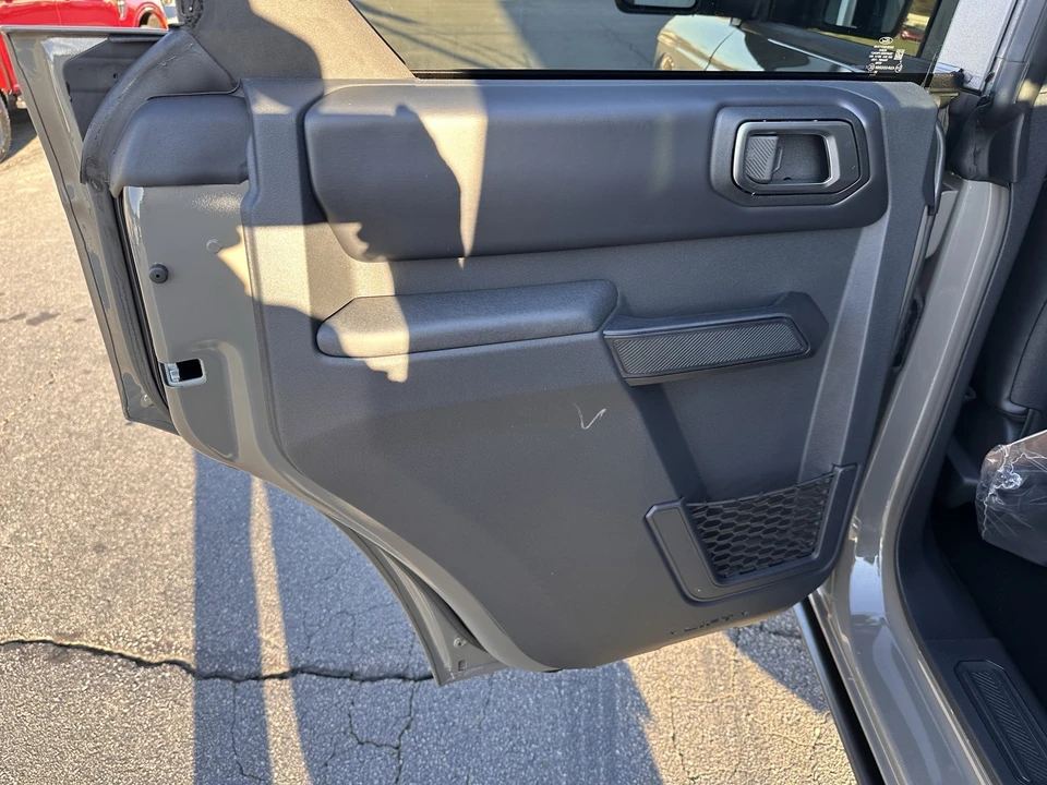 2025 Ford Bronco 6th Gen - Image 11 of 21