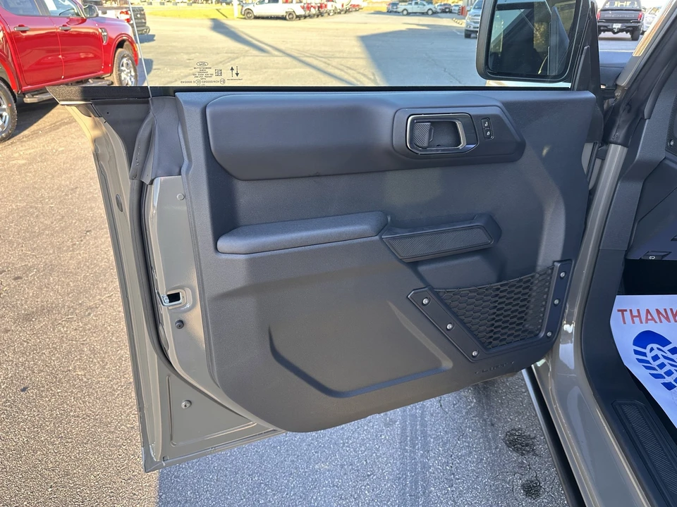2025 Ford Bronco 6th Gen - Image 9 of 21