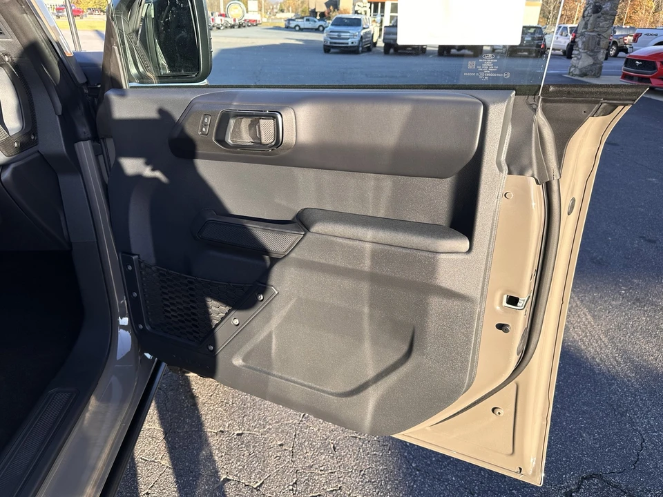 2025 Ford Bronco 6th Gen - Image 13 of 21