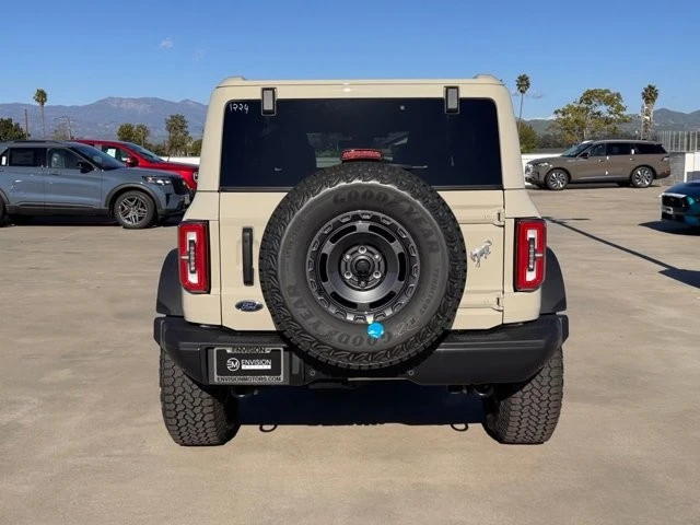 2025 Ford Bronco 6th Gen - Image 11 of 12