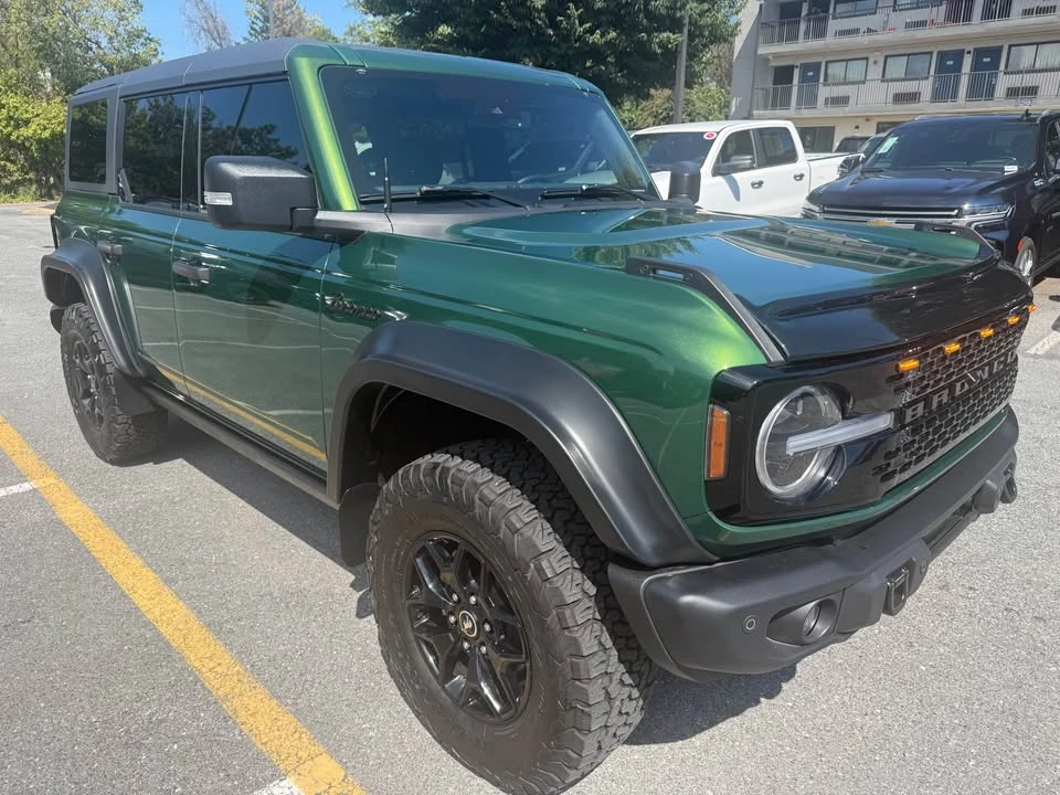 2025 Ford Bronco 6th Gen - Image 3 of 16