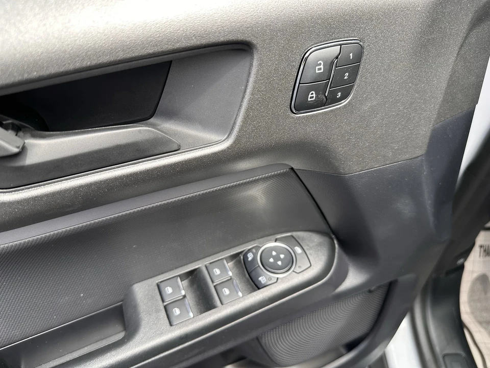 2025 Ford Bronco 6th Gen - Image 18 of 21