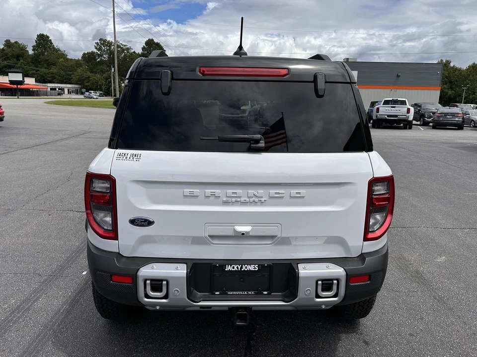 2025 Ford Bronco 6th Gen - Image 7 of 21