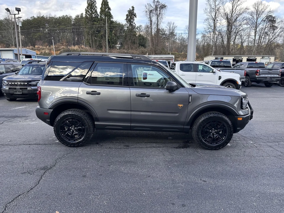 2025 Ford Bronco 6th Gen - Image 5 of 21