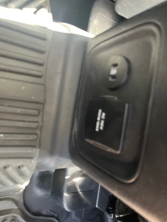 2025 Ford Bronco 6th Gen - Image 14 of 22