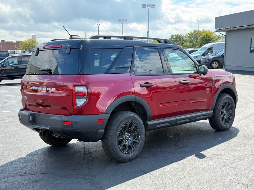 2025 Ford Bronco 6th Gen - Image 5 of 12