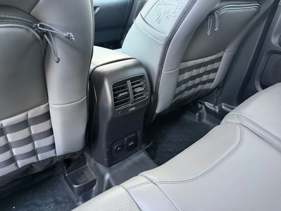2025 Ford Bronco 6th Gen - Image 25 of 31