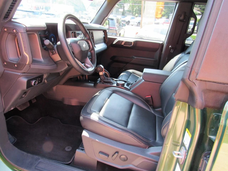 2025 Ford Bronco 6th Gen - Image 13 of 31