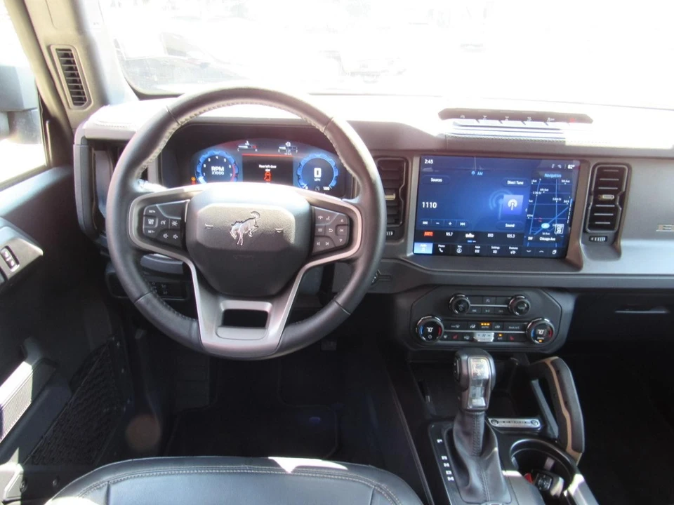2025 Ford Bronco 6th Gen - Image 5 of 31